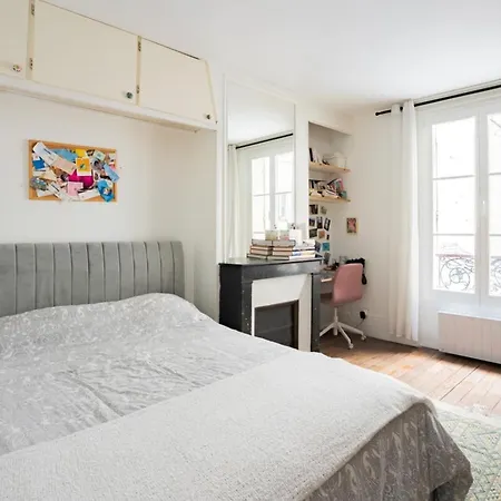 Apartment Chic & Charming 1bd Apartmentcanal St Martin Paris